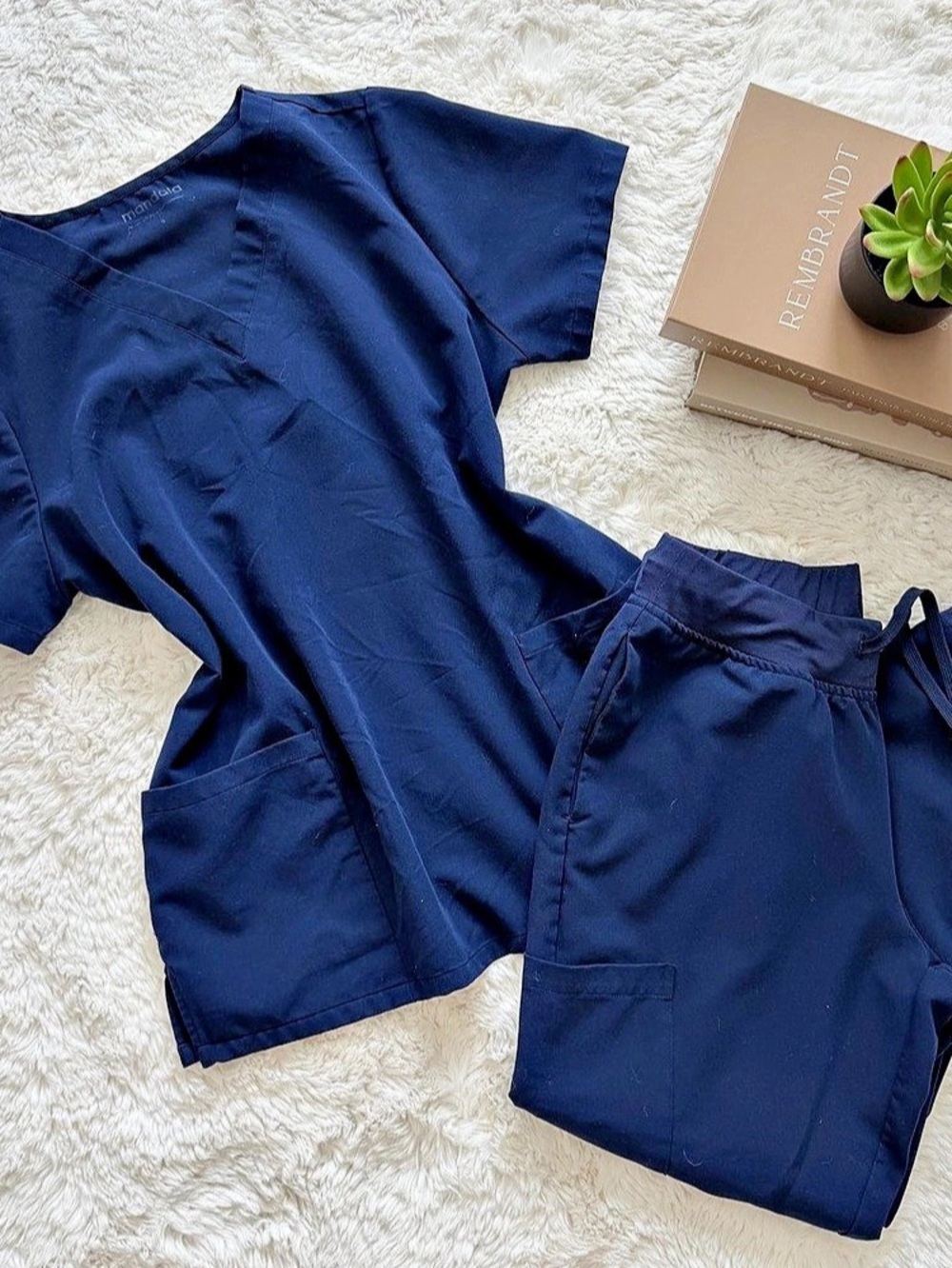 Mandala Scrub Set